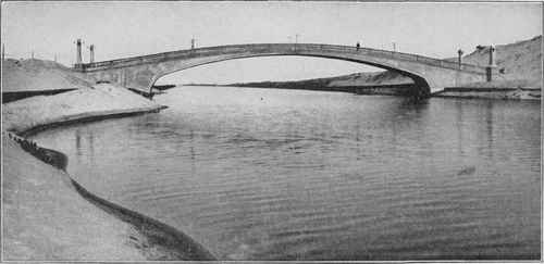 BRIDGE OF REINFORCED CONCRETE, AT PLAYA DEL REY, NEAR LOS ANGELES, CAL. Extreme Length, 205 feet 8 inches; Span, 146 feet; Width, 19 feet; Spring, 18 feet; Height above water, 20 feet.