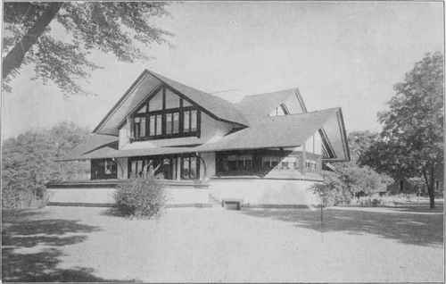 RESIDENCE OF MR. WARREN HICKOX, KANKAKEE, ILL. Frank Lloyd Wright, Architect, Oak Park, 111. Built in 1902.