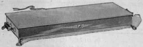 A hot plate that can be used both for keeping things hot at table or for actual boiling and cooking.