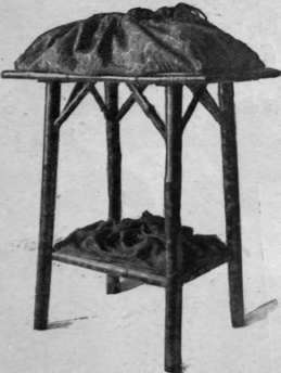 An original idea for a mending table