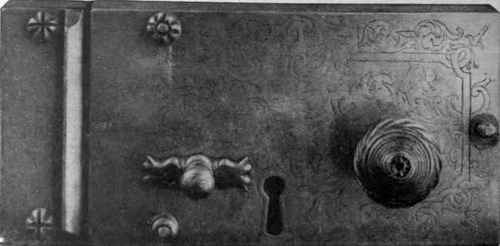 Fig. I. A genuine old lock of the period of William and Mary, This interesting specimen is of fin design and workmanship