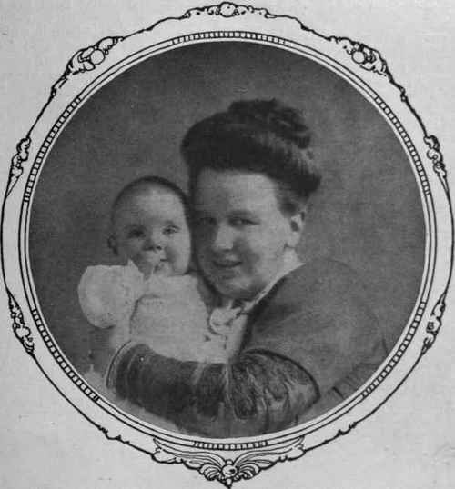 Queen Wilhelmina of Holland and her daughter, Princess Juliana, born in 1909