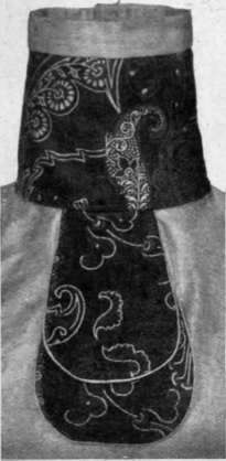 Stock collar in Paisley patterned cretonne, with band of ivory linen collar from a nicely fitting pattern to come half way up the neck. Turn in the edges all the way round and put in a lining of sarsenet.