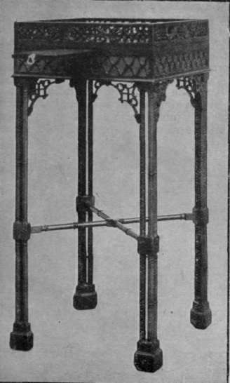 The urn stand is the revival of an old fashion