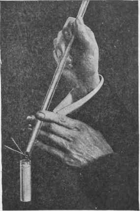 Inserting the tube in the mercury receptacle