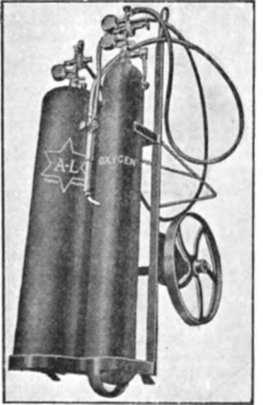 blowpipe which includes an injector