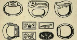SIGNET RINGS.