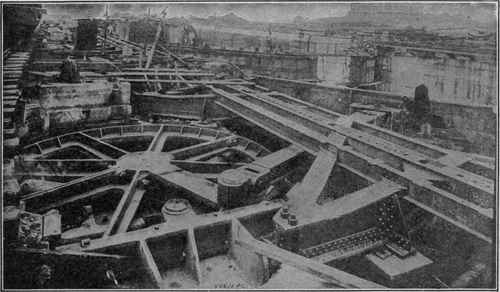 Photograph, Underwood & Underwood, N. Y. LOCK GATE OPERATING MACHINERY